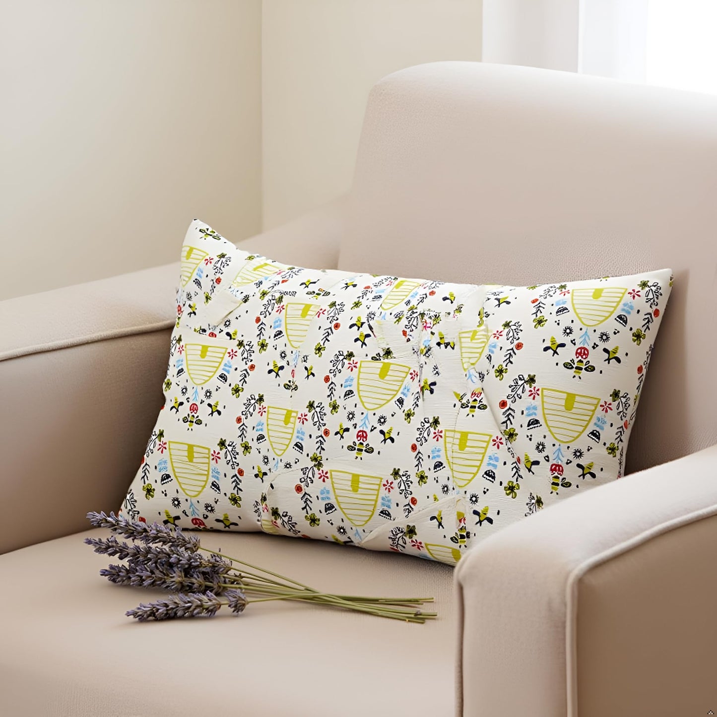 White & Black  Pillow Cover