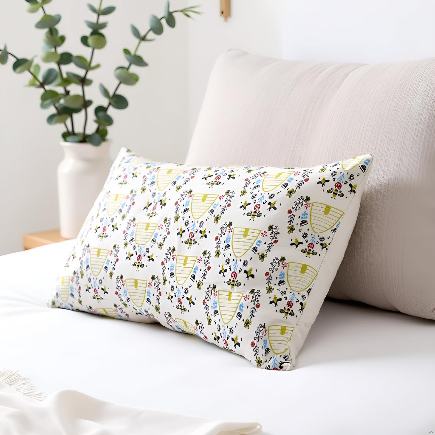 White & Black  Pillow Cover